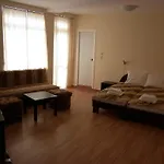 伊万诺娃伽思玛旅馆