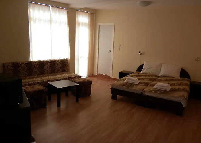 伊万诺娃伽思玛旅馆